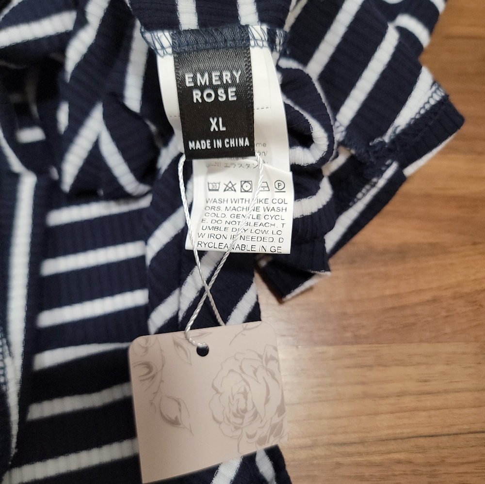 NWT Women's Striped Tank Top Size XL - Picture 6 of 9